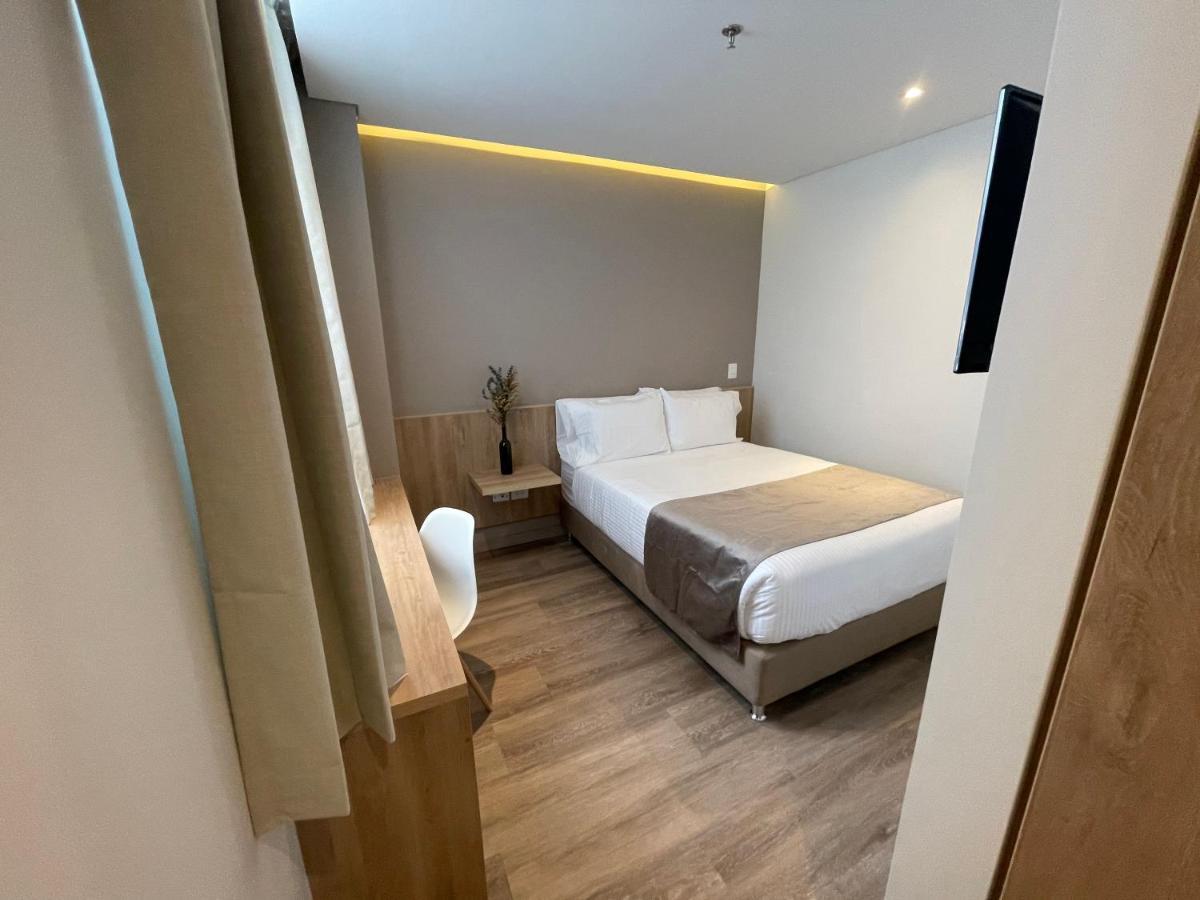 Em Hotel Corferias Embajada Americana Bogotá Dış mekan fotoğraf