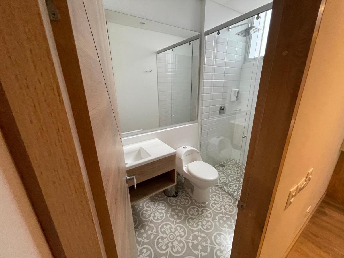 Em Hotel Corferias Embajada Americana Bogotá Dış mekan fotoğraf
