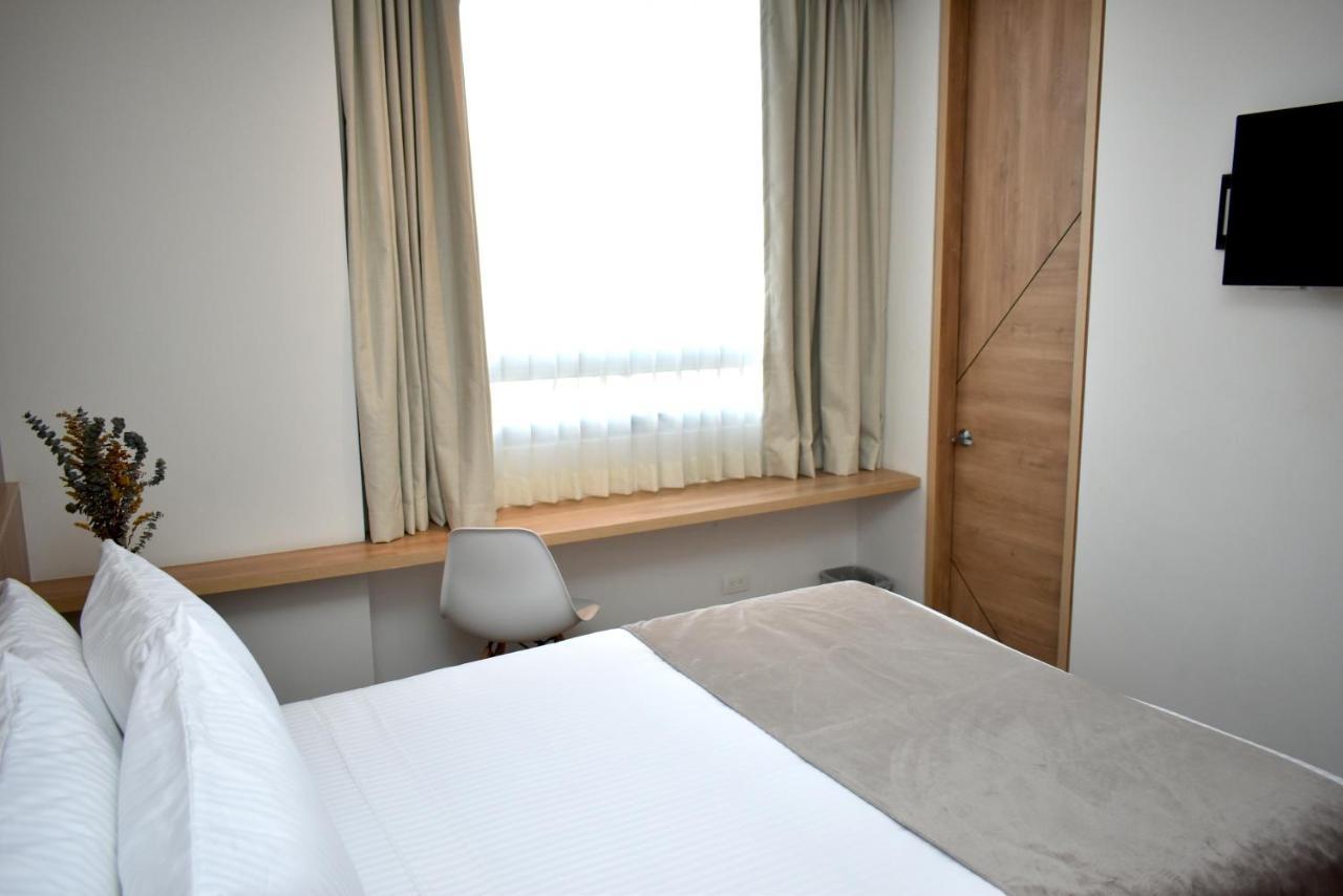 Em Hotel Corferias Embajada Americana Bogotá Dış mekan fotoğraf