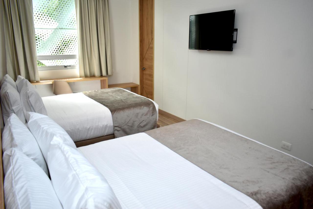 Em Hotel Corferias Embajada Americana Bogotá Dış mekan fotoğraf