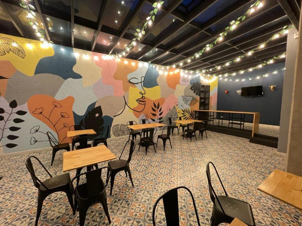 Em Hotel Corferias Embajada Americana Bogotá Dış mekan fotoğraf